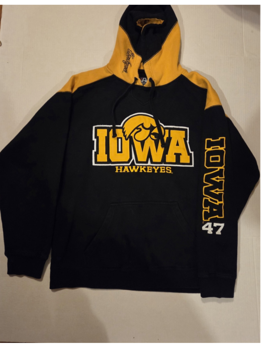Iowa Hawkeyes Hoodie J America Size Large